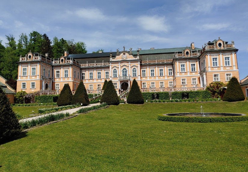 Zámek Vsisko, Velký Týnec, Czechia, Czech Republic (Czechia)